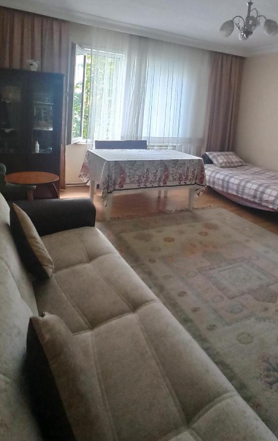 Private Room Close To Merter And Gungoren Textile Center 伊斯坦布尔 外观 照片