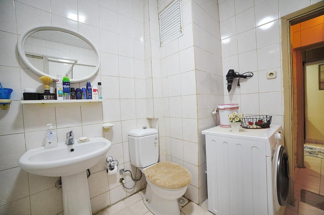 Private Room Close To Merter And Gungoren Textile Center 伊斯坦布尔 外观 照片